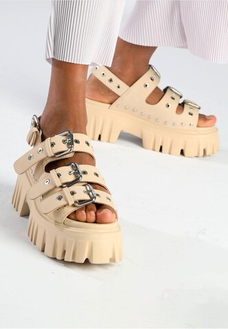 BUFFALO Sandaal in Beige: voorkant