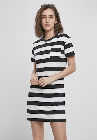 Rochie de la Urban Classics pe negru: față