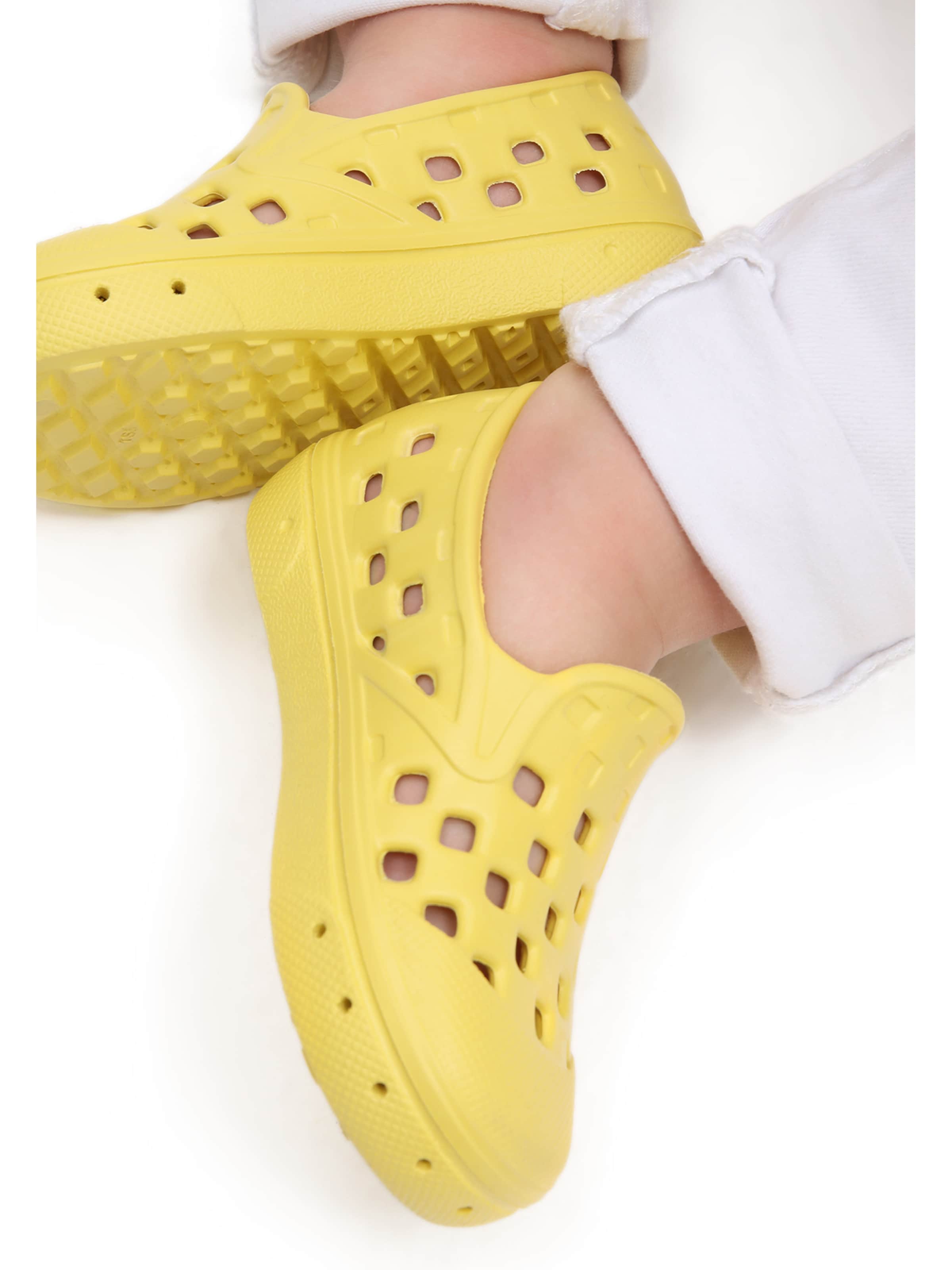 VANS Slip On in Gelb