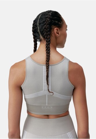 Born Спортивный топ 'Cara' в Бежевый