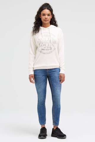 Soccx Hoodie aus Flauschstrick mit Glitzer-Print in Weiß