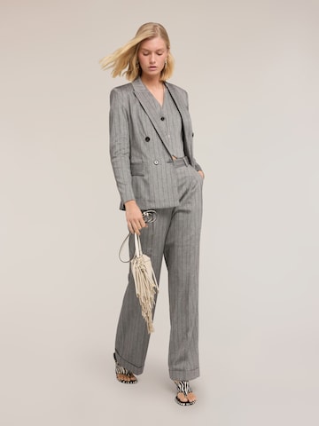 Wide leg Pantaloni di MOTIVI in grigio