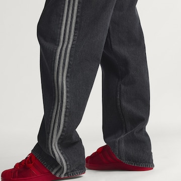 Largi Jeans 'Firebird Adicolor' de la ADIDAS ORIGINALS pe negru