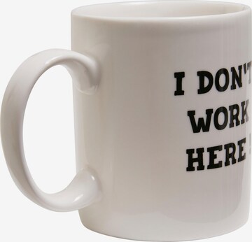 Tazza 'Don´t Work Here' di Mister Tee in bianco