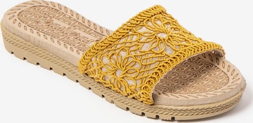 Brasileras - Sandalias 'Breezie' en amarillo: frente