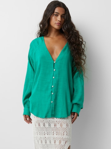 Pull&Bear Blouse in Green: front