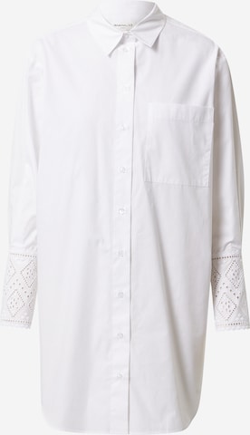 Maison 123 - Blusa 'AMIE CHE' em branco: frente