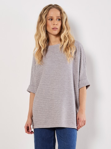 Apricot Shirt in Grau: Vorderseite