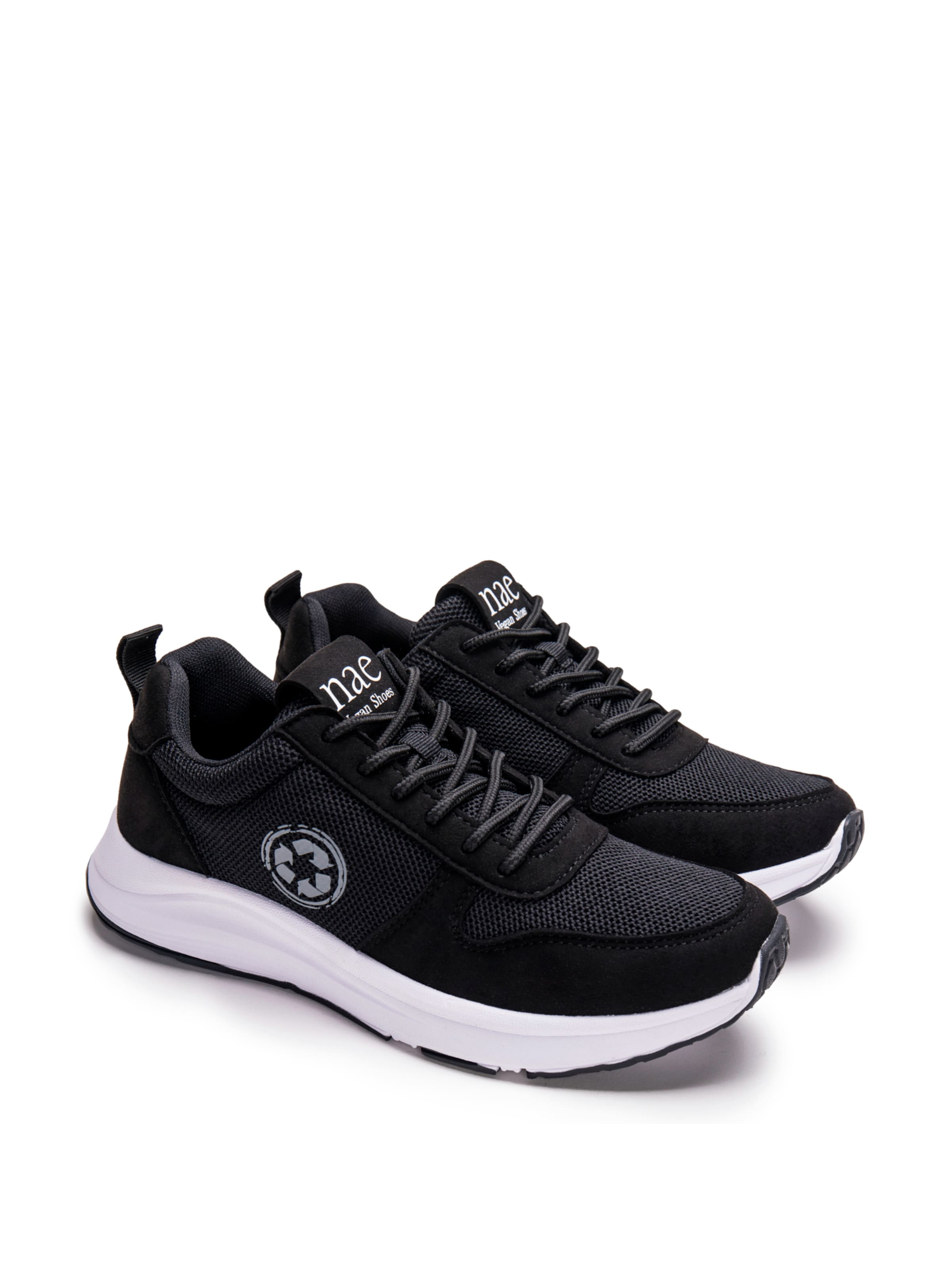 Sneaker bassa 'Jor' di nae Vegan Shoes in nero