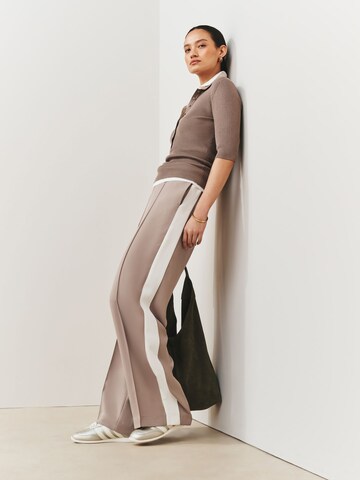 Wide Leg Pantalon à plis Next en beige