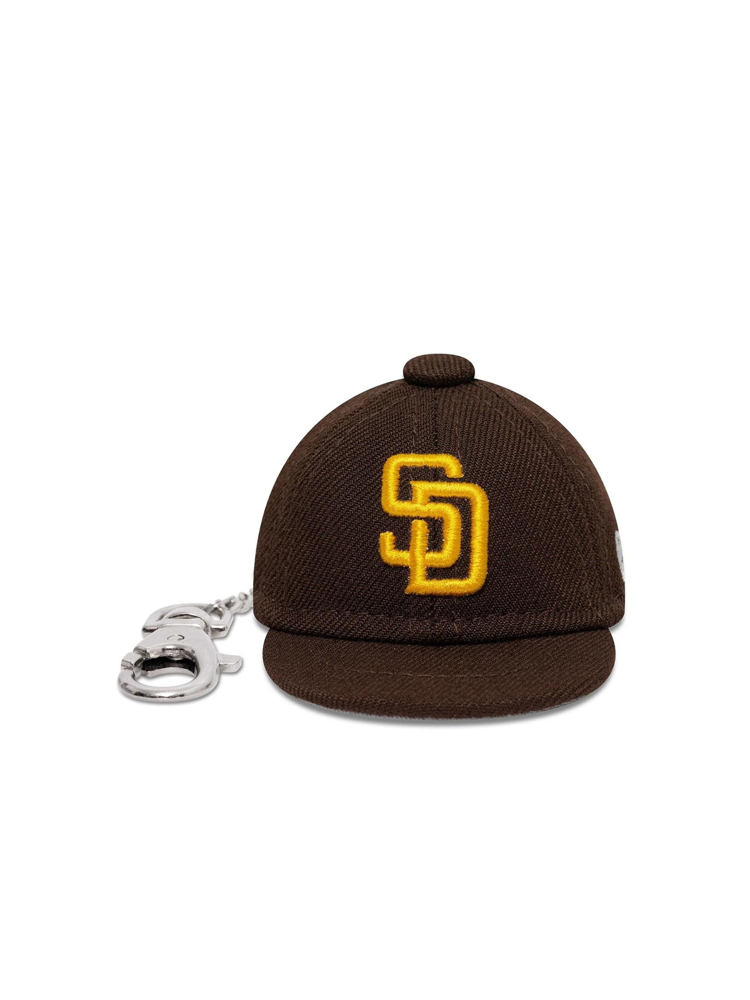 NEW ERA Key Ring 'Mini Cap' in Brown
