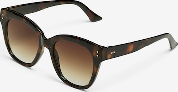 PIECES Slnečné okuliare - Čierna: predná strana