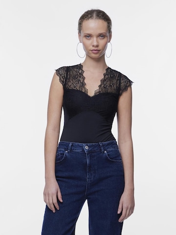 PIECES Shirt body in Zwart: voorkant