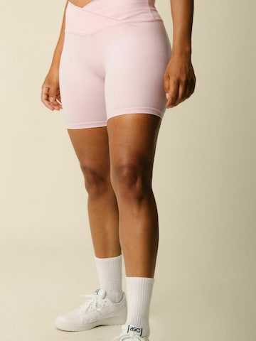 Regular Pantalon ' Cartel x Align ' Copenhagen Cartel en rose : devant