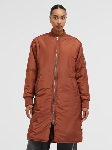 SENSES.THE LABEL Between-Seasons Coat in Brown: front