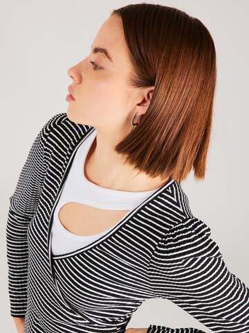 Dorothy Perkins Μπλουζάκι σε μαύρο