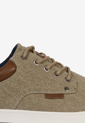 BULLBOXER Sneaker in Braun