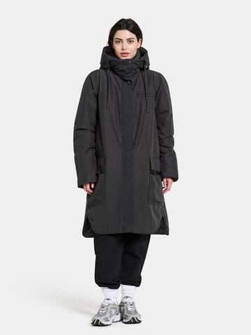 Didriksons Outdoor Coat in Black