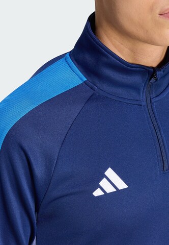 ADIDAS PERFORMANCE - Camiseta funcional 'Tiro 26 Essentials' en azul
