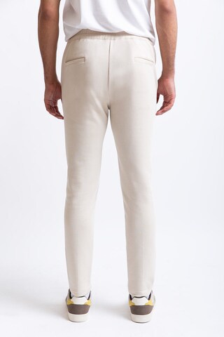 UNIQVIBE Slimfit Broek in Beige