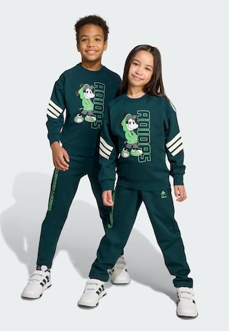 ADIDAS SPORTSWEAR - Chándal 'Adidas x Disney Micky Maus' en verde: frente