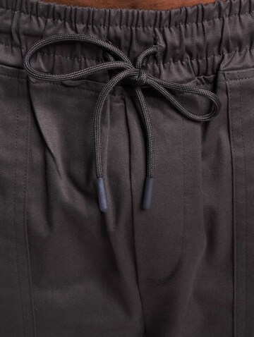 regular Pantaloni cargo di DEF in grigio