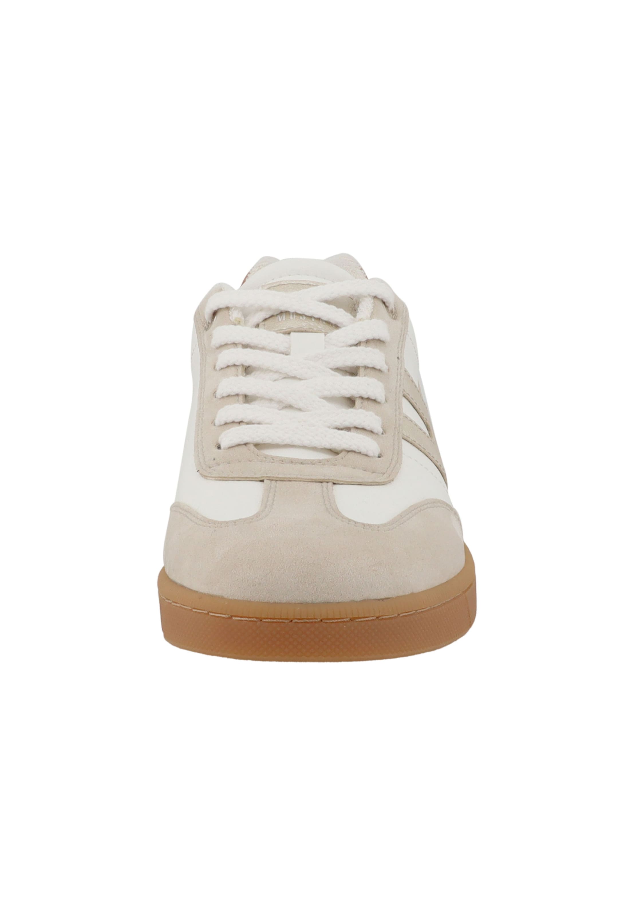 Baskets basses MUSTANG en blanc