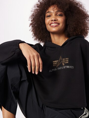 ALPHA INDUSTRIES Sweatshirt 'Crystal' in Zwart