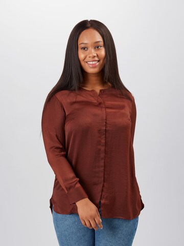 TRIANGLE Blouse in Bruin: voorkant