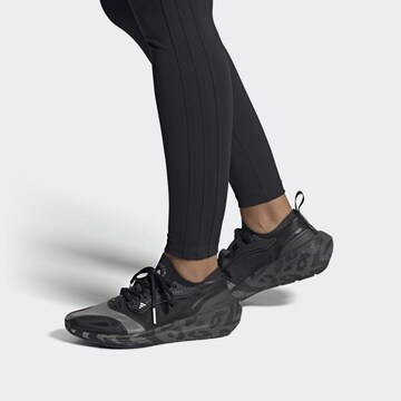 ADIDAS BY STELLA MCCARTNEY Laufschuh 'Ultraboost Light' in Schwarz