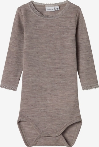 Salopetă/Body 'NBFWang' de la NAME IT pe bej: față