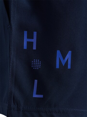 Hummel Regular Sportshorts in Blau