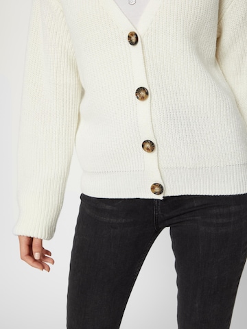 PIECES Knit Cardigan 'Karie' in White