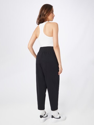 Nike SportswearTapered Hlače 'PHNX FLC' - crna boja