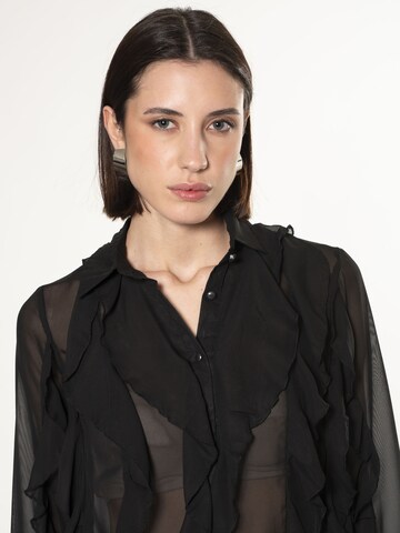 Influencer Blouse in Black