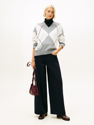 TOMMY HILFIGER Široke hlačnice Kavbojke 'NINA 70's' | modra barva