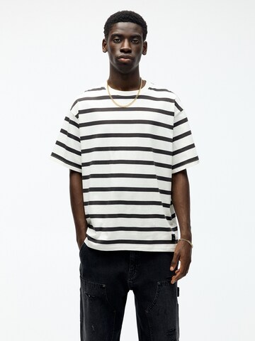 Pull&Bear Shirt in Grijs: voorkant