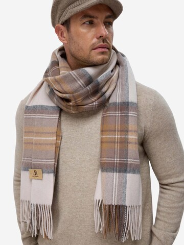 BELLEMERE NEW YORK Scarf 'Checker Cashmere Plaid Scarf' in Brown