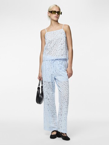 PIECES Top 'WENDY' in Blue