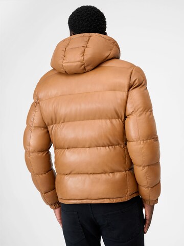 RICANO - Chaqueta de invierno 'Vince' en marrón