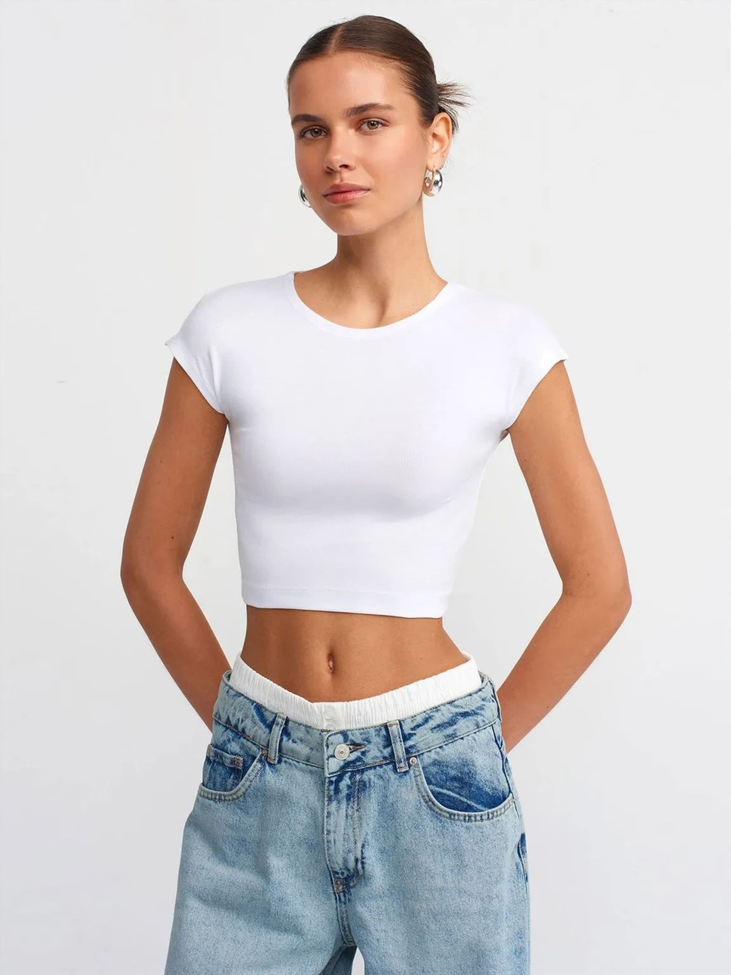 Dilvin Blouse in Wit: voorkant