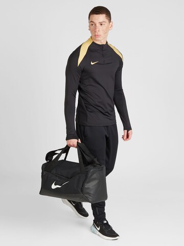 NIKE Функционална тениска в черно