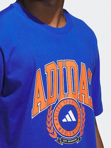 ADIDAS SPORTSWEAR Λειτουργικό μπλουζάκι 'Varsity Crest' σε μπλε