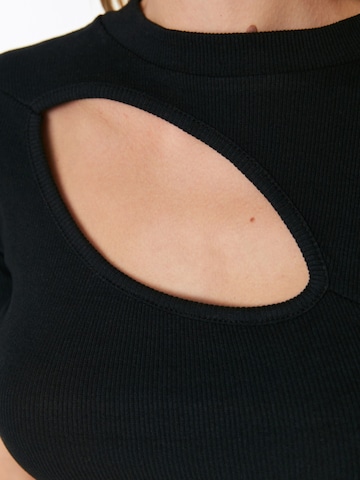 Trendyol Shirt in Black