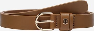 TOMMY HILFIGER Riem in Bruin: voorkant