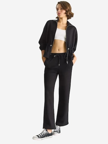 Bianco Lucci Joggingpak in Zwart: voorkant