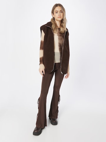Pullover 'Tina' di WEEKDAY in marrone