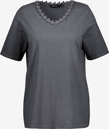 Ulla Popken Shirt in Grey: front