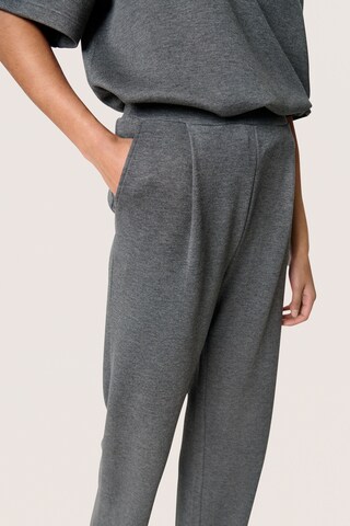 SOAKED IN LUXURY Wide leg Pants in Grey