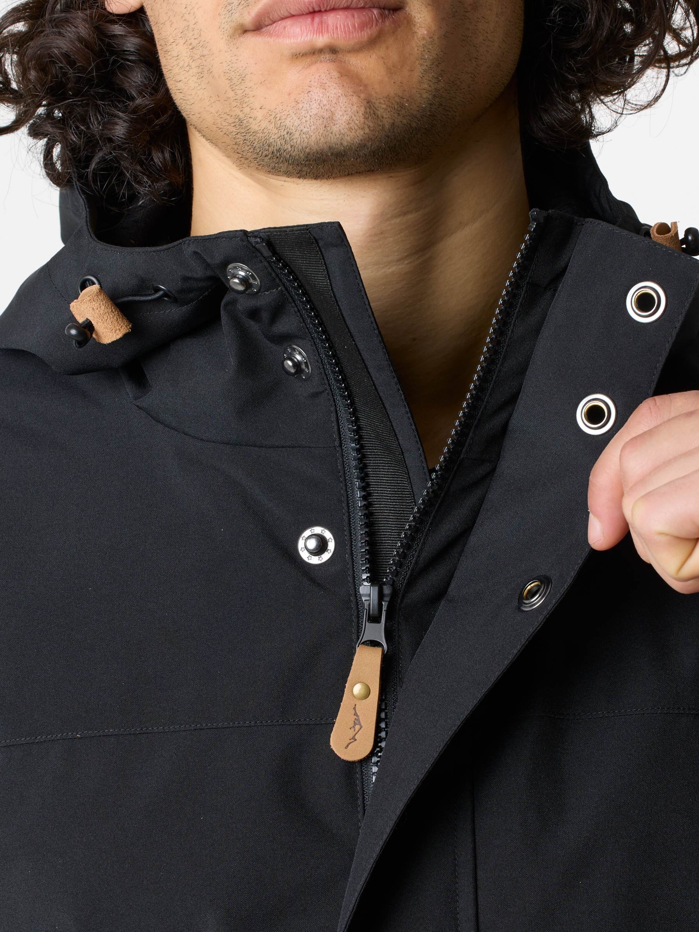 Veste outdoor 'Sarek' SWEDEMOUNT en noir
